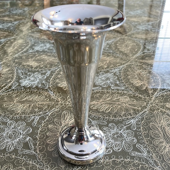 Silver plate vase in lovely condition - Picture 3 of 8